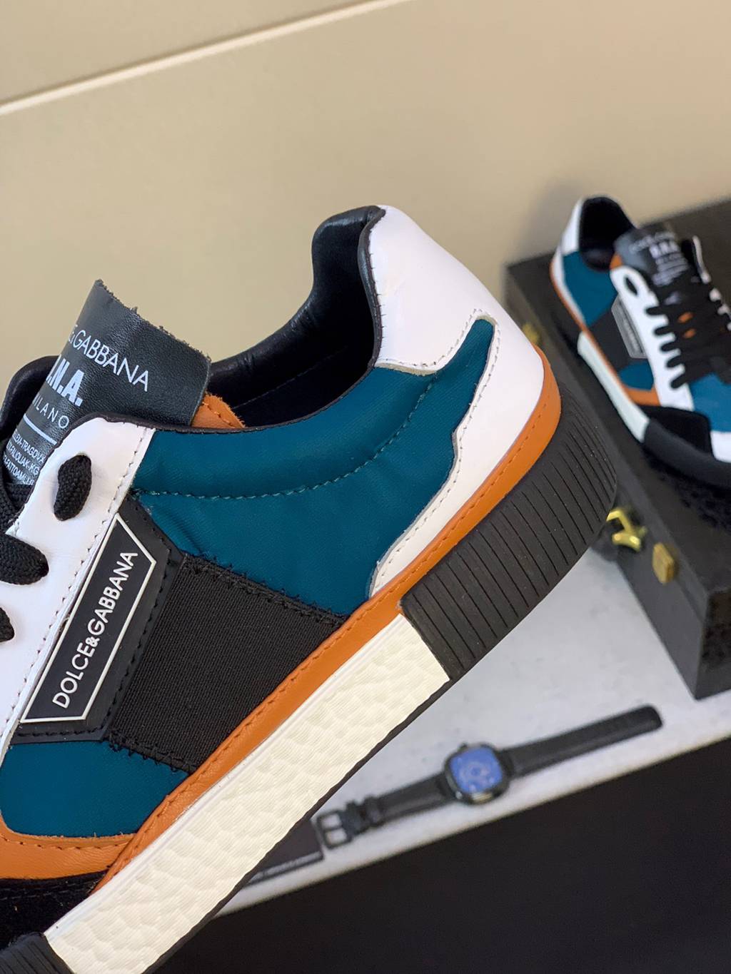 D*G sneaker